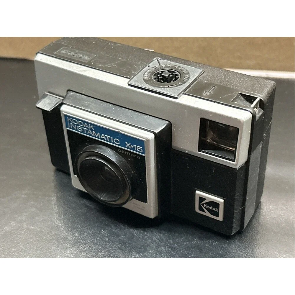 Vintage Kodak Instamatic X-15 Film Camera Black & Silver 1970's
